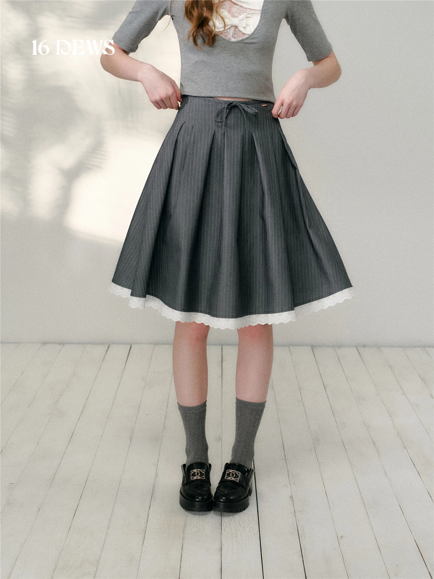 

16DEWS College Style Lace Patchwork Stripe A-Line Midi Skirt Loose Fashionable Long Skirt Women's mid Waist Lace Splicing Skirt