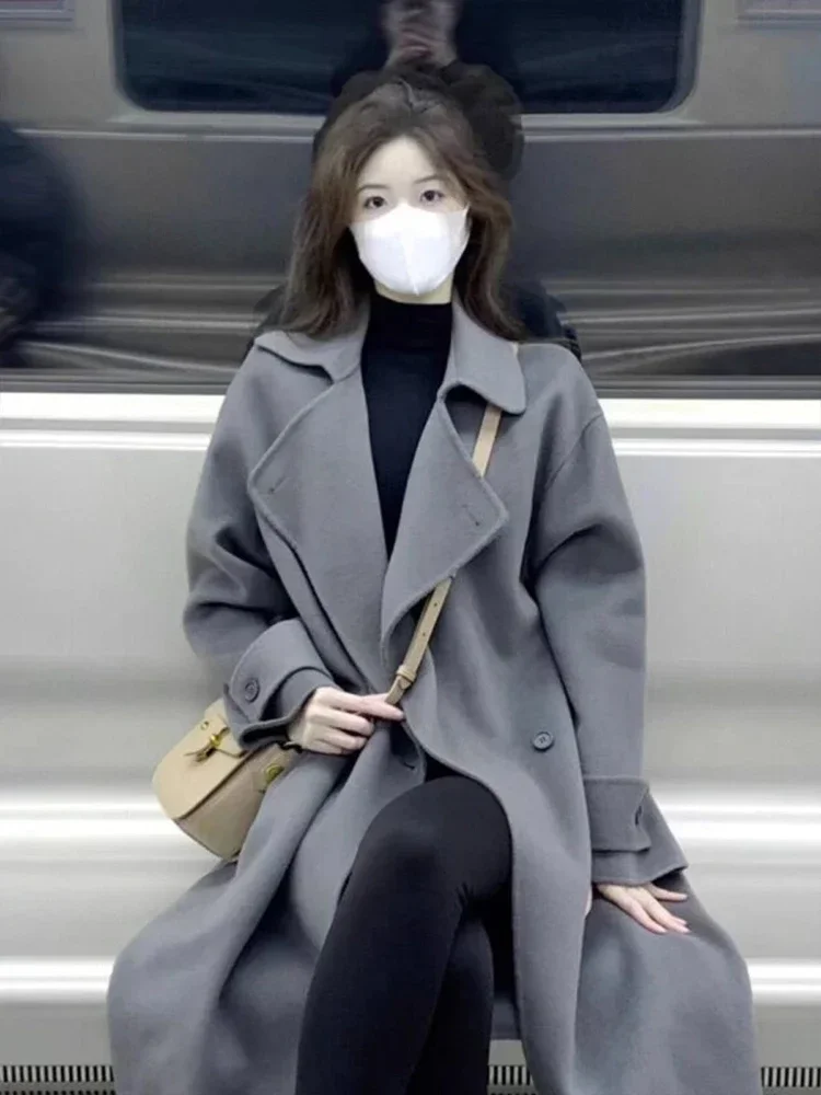 Cappotti di lana lunghi coreani di High Street Donna 2025 Tasche casual invernali Chic Trench caldo allentato Cappotti moda casual femminile