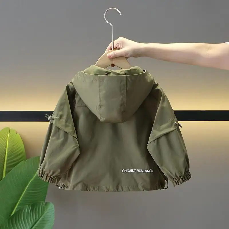 

Boys Autumn Coat 2025 New Spring and Autumn Fashion Children's Charge Clothes Boys' Fashionable Baby Windbreaker Trend