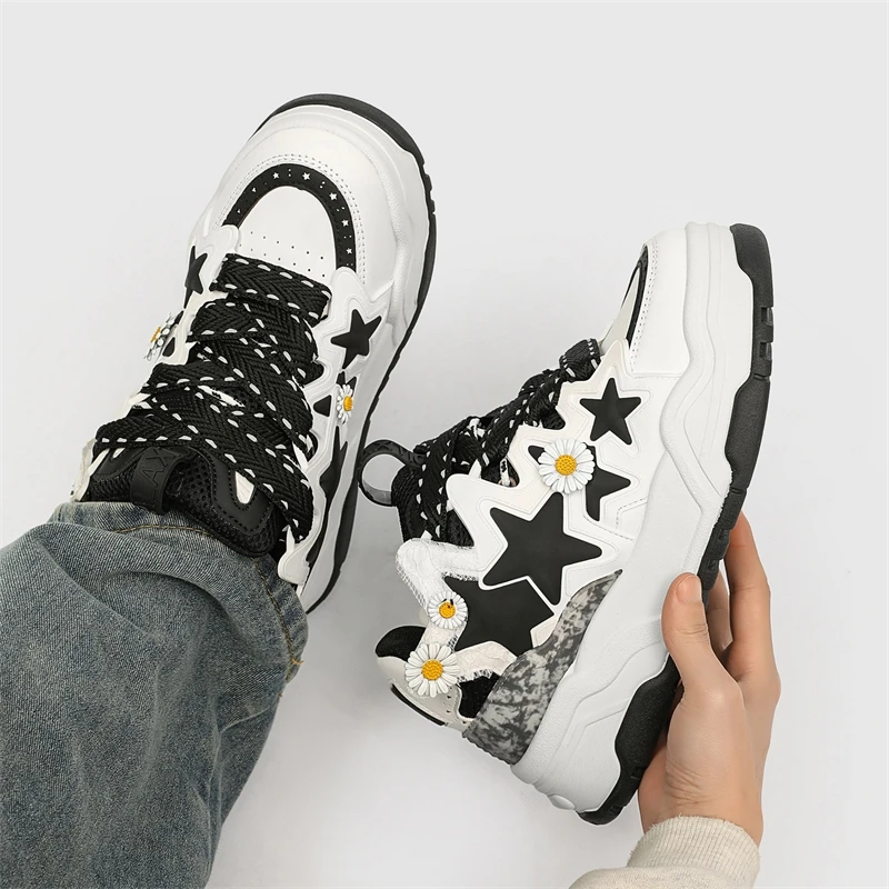 Popolari scarpe da pane margherita scarpe mattcake rialzate scarpe Lefu da donna scarpe basse scarpe Casual per interni ed esterni scarpe da tavola a stella