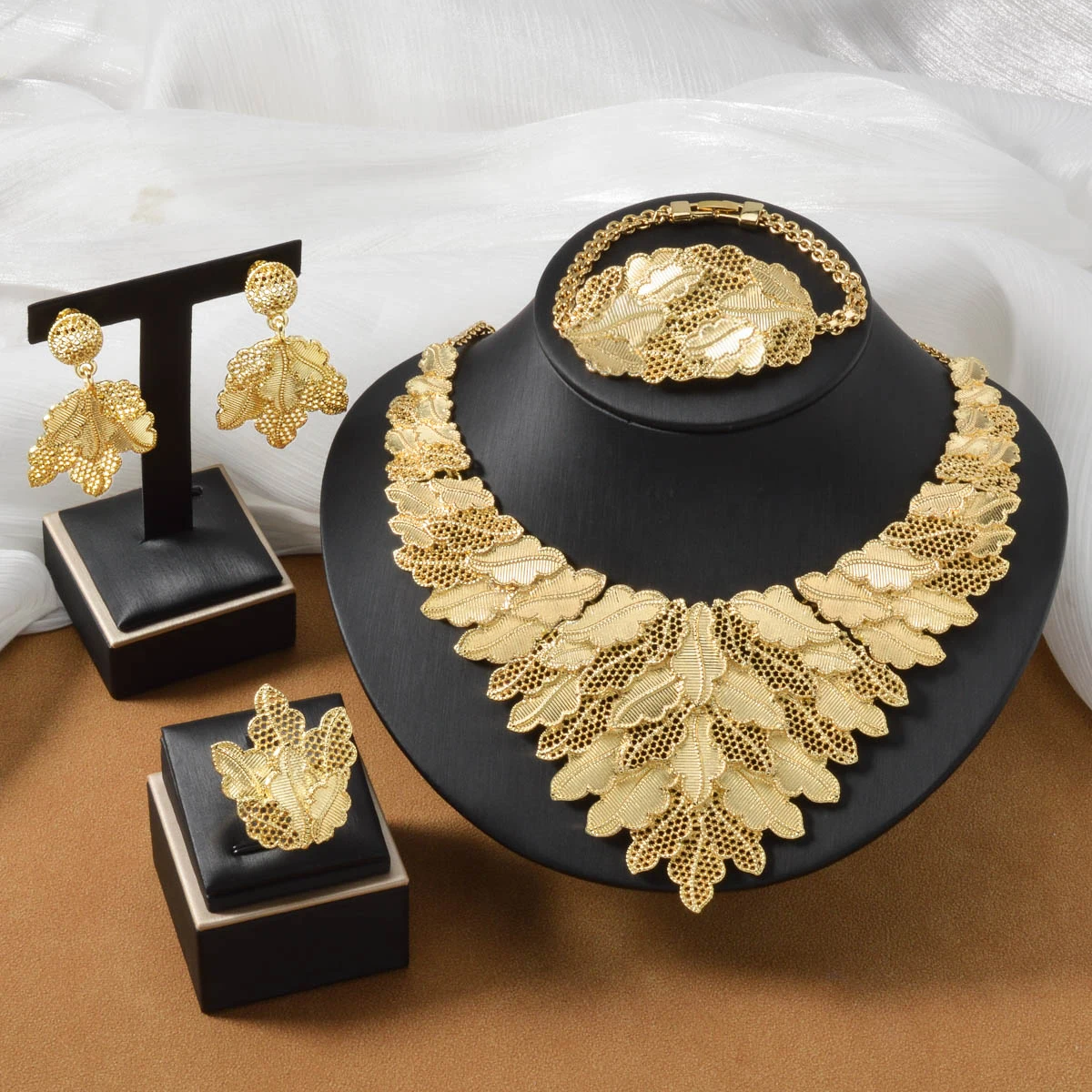 Luxury Leaf Jewelry Set Necklace Bracelet Earrings Ring Botanical Theme For Women Elegant Gift Anniversary Valentine's Day