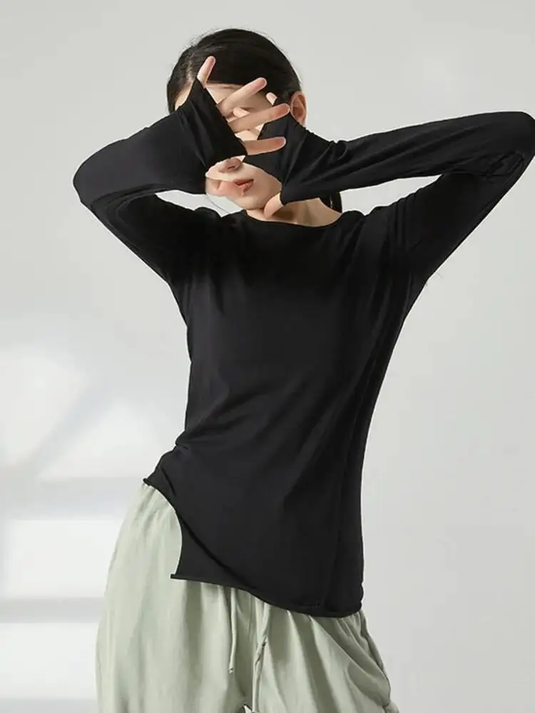 สตรีคลาสสิกเต้นรําการออกแบบไม่สม่ําเสมอด้านบนคอกลมแขนยาวสลิมฟิตเสื้อสีทึบสําหรับการฝึกซ้อมบนเวที