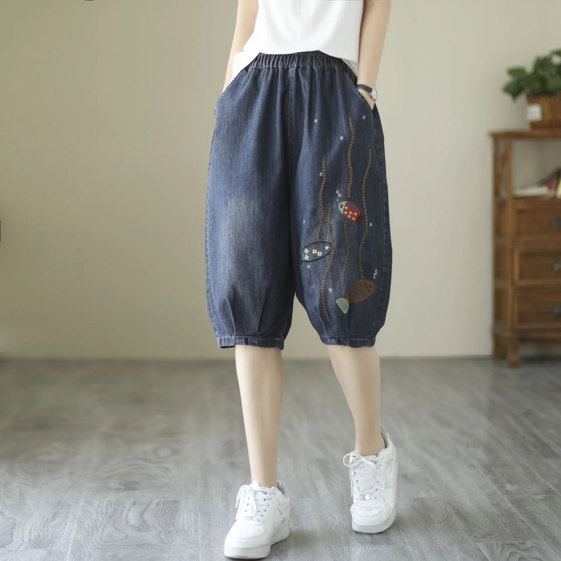 Aricaca Women Summer Casual Fish Embroidered Denim Shorts M-XL Loose Ripped Shorts with Big Pockets