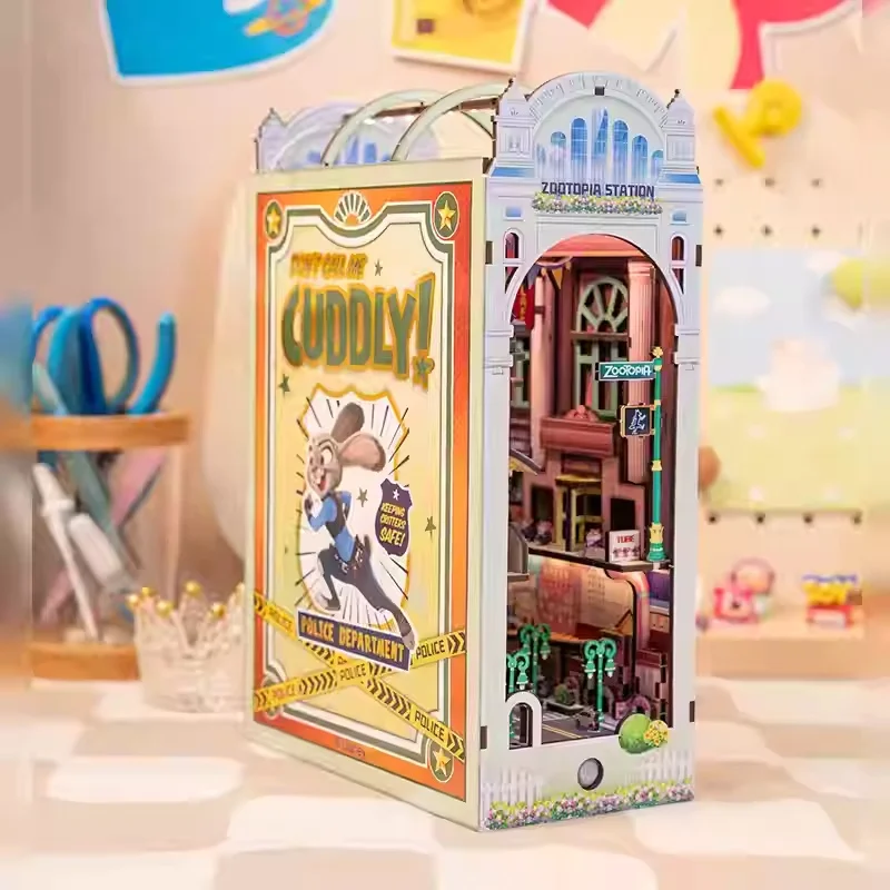 

В наличии: 3D-подставка для книг Disney Zootopia (Зверополис), фигурки Джуди и Ника, настольное украшение, подарок на день рождения или Рождество для детей и фанатов фильма