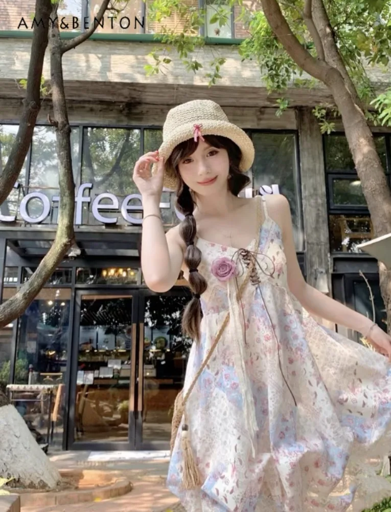 

2025 Summer New Fresh Sweet Niche Retro Floral Lace Bud Rose V-neck Suspender Women's High Waist Slim Dress