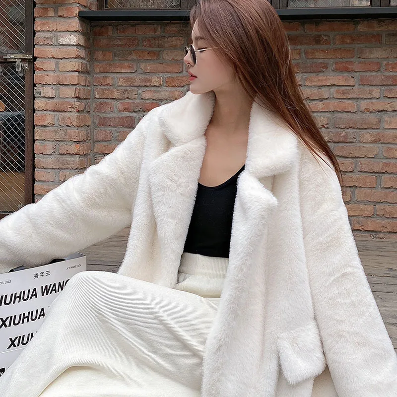 Fur Coat Women\'s Winter 2023 New Korean Fashion Luxury Lapels Loose Windproof Warm Extended Jacket Imitation Mink Furs Outerwear