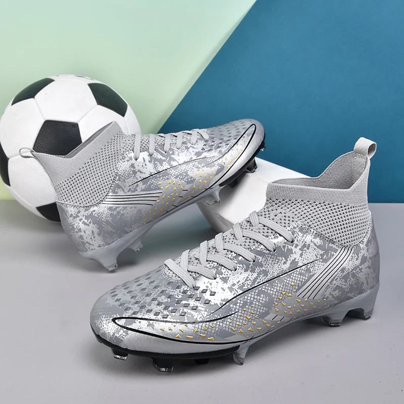 2026 Spring Hot Selling Mens and Womens Football Shoes Trendy Lightweight Sports Shoes Low Cut Fit Support Durable Nail Shoes