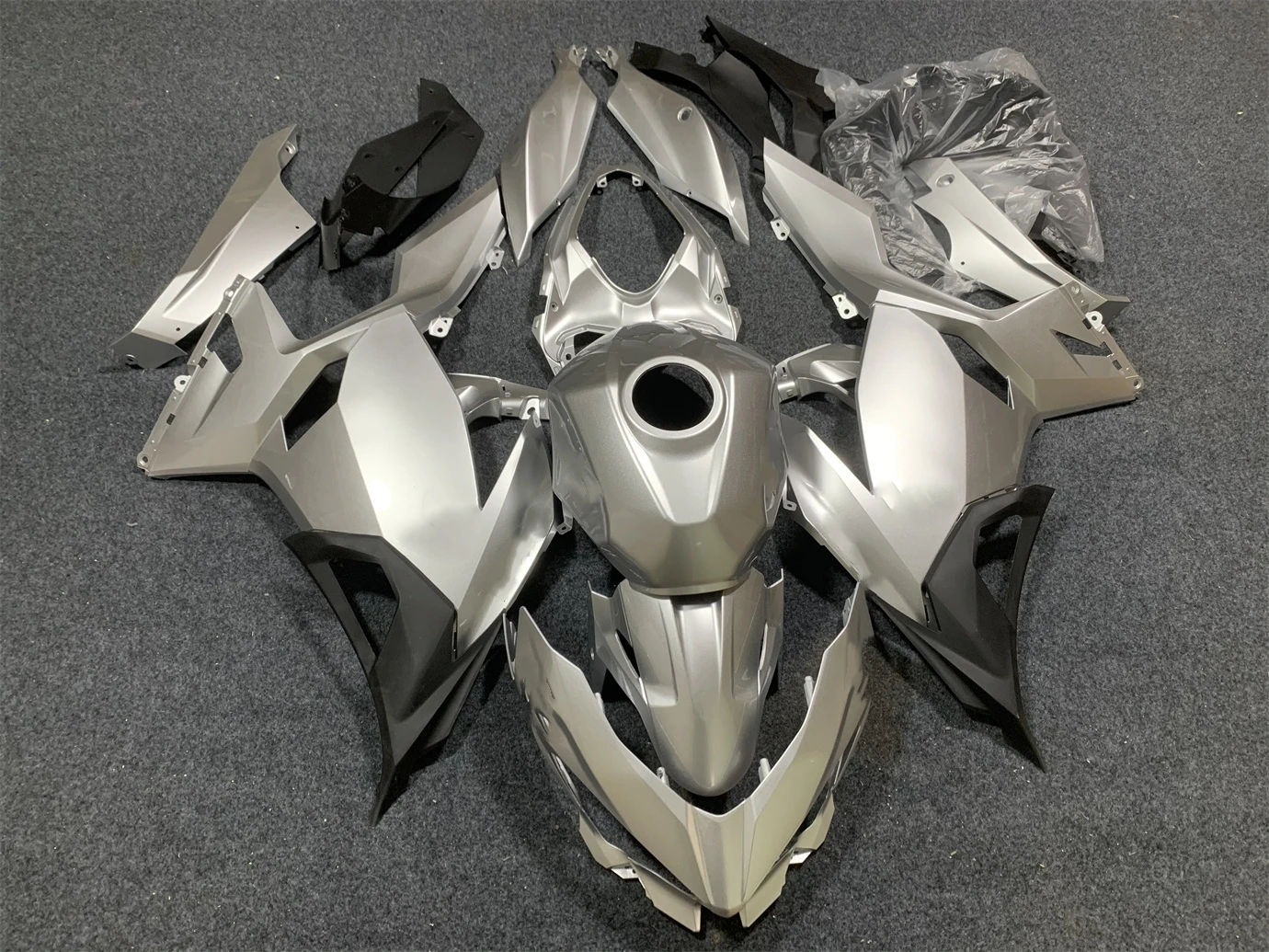 Motorcycle Full Body Fairing Suitable for Kawasaki Ninja 400 18-22 Years EX400 2018 2019 2020 2021 2022 Fairing Silver