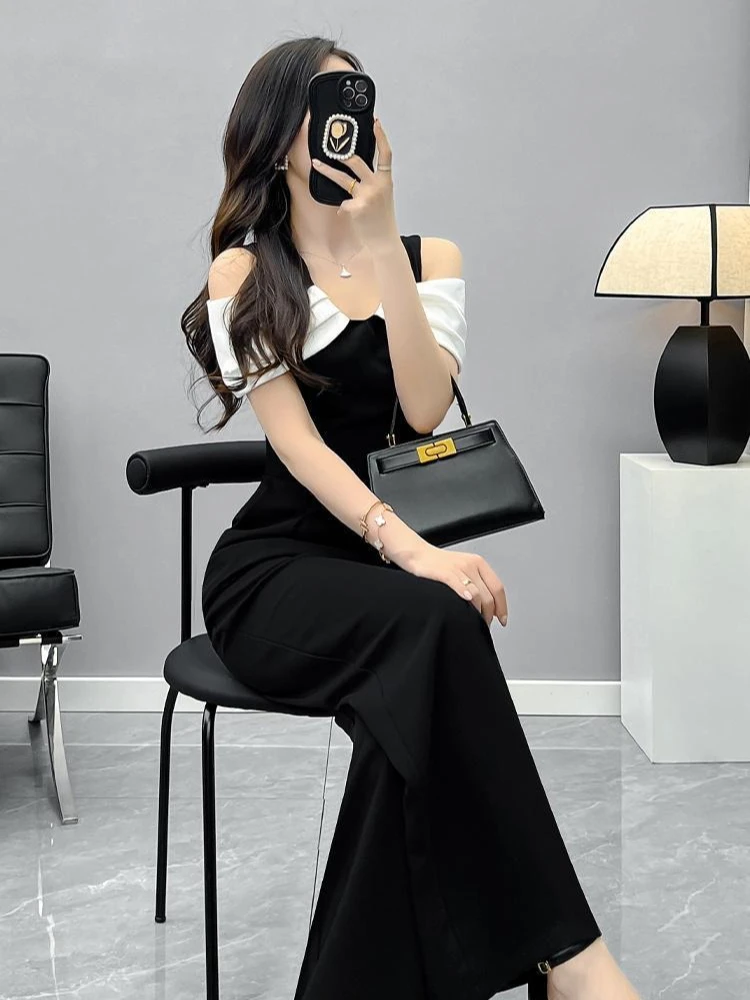 

Женский черный повседневный комбинезон с широкими штанинами, открытыми плечами, V-образным вырезом и цветовыми блоками