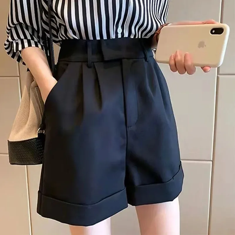 

Women's Casual Black High Waist Tailored Shorts Pleated Cuffed Hem A Line Work Shorts for Spring Summer