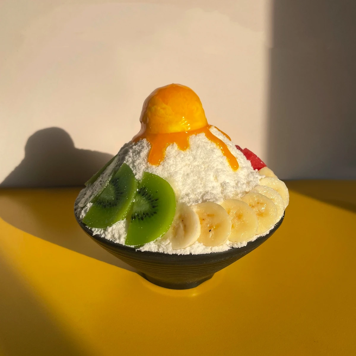 

17cm/6.6in Fake Snow Ice Model - Realistic Crushed Ice Dessert Prop for Display, Photography, Party & TikTok Videos Ice Cream