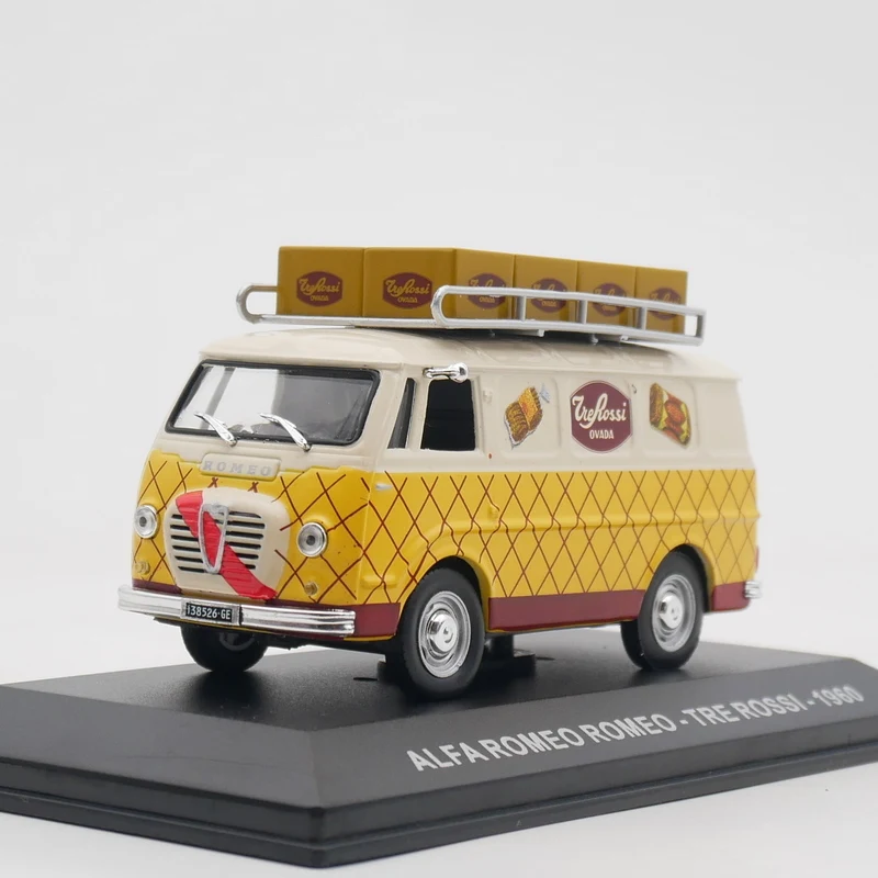 Ixo 1:43 ألفا روميو تري روسي 1960 Diecas نموذج سيارة لعبة معدنية