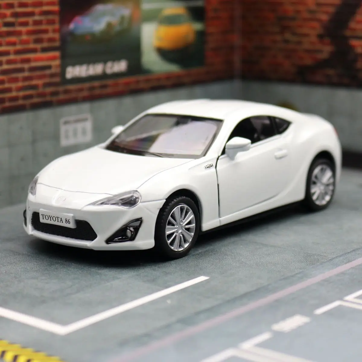 1/36 TOYOTA GT 86 Scion FR-S Toy Car Model RMZ CiTY Diecast Metal Vehicle Miniature Pull Back Collection Gift For Children Boys