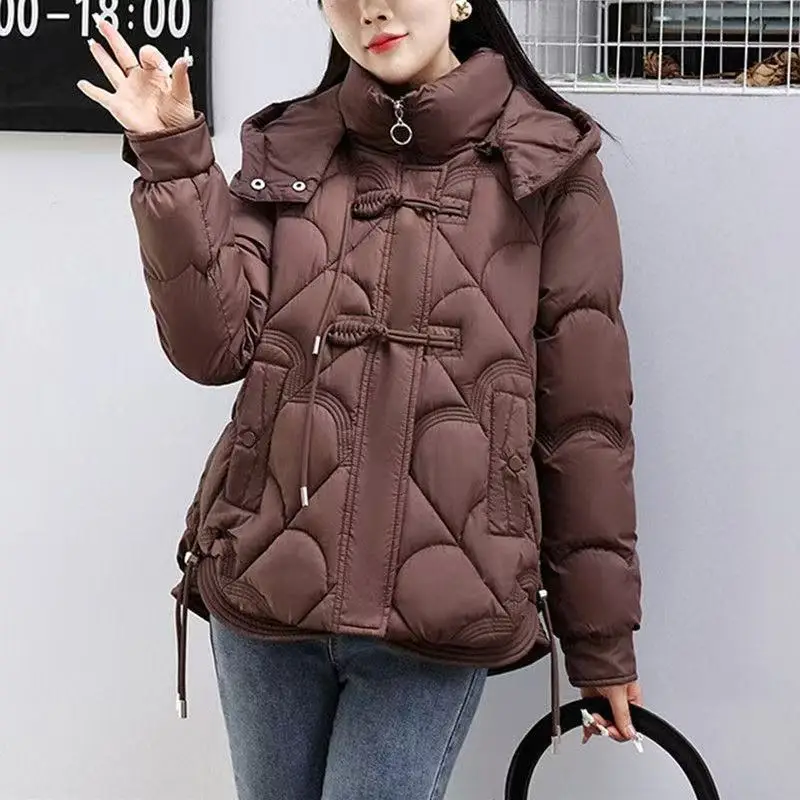 

Winter Down Cotton Women Short Parkas Jackets 2025New Casual Thick Warm Coat Vintage Buckle Design Female Winter Outwear Parkas