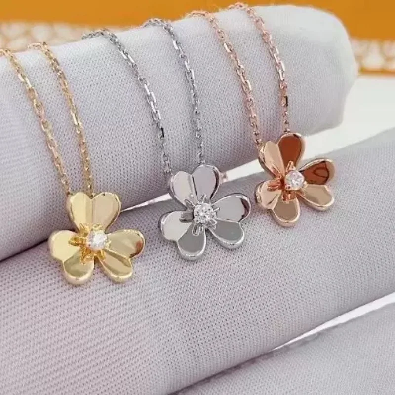 Nouveau produit Hit Bracelet trèfle exquis, un cadeau de bijoux délicats, doux et romantiques qui présente un tempérament charmant pour dames