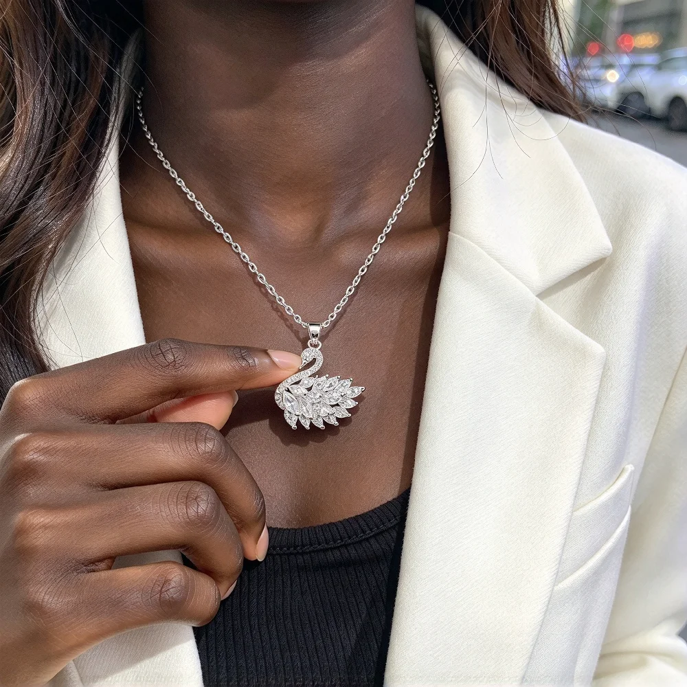 Women's Gold Silver Plated Pendant Necklace with Sparkling Zircon Top Luxury Trendy Wedding Bridal Prom Party Fashion Jewelry Gi