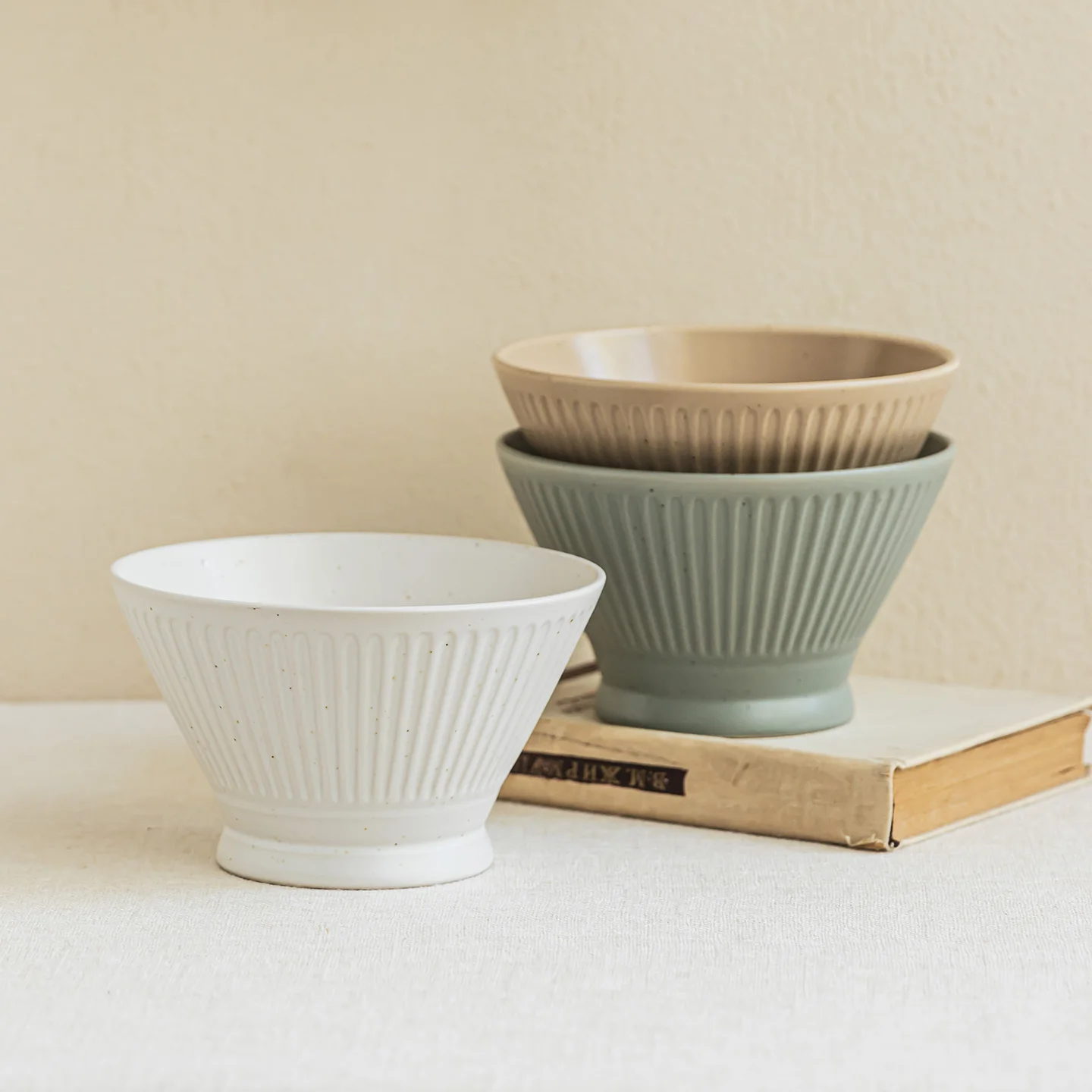 Japanese Vertical Striped Ceramic Bowls Ins Household Solid Color Round Rice Bowl Simple Color Glaze Versatile Tablewares