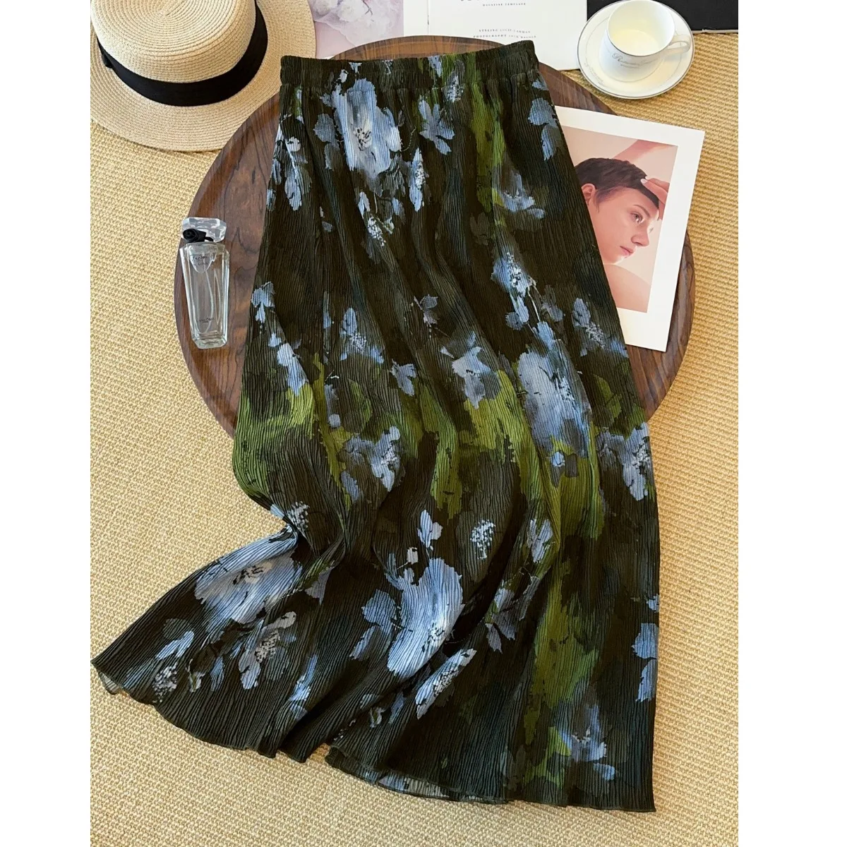 Retro Print Pleated Elastic Waist Slim Fit  Skirt Women Summer Back Split Knee Length Skirt Beautiful over Knee Long Skirt