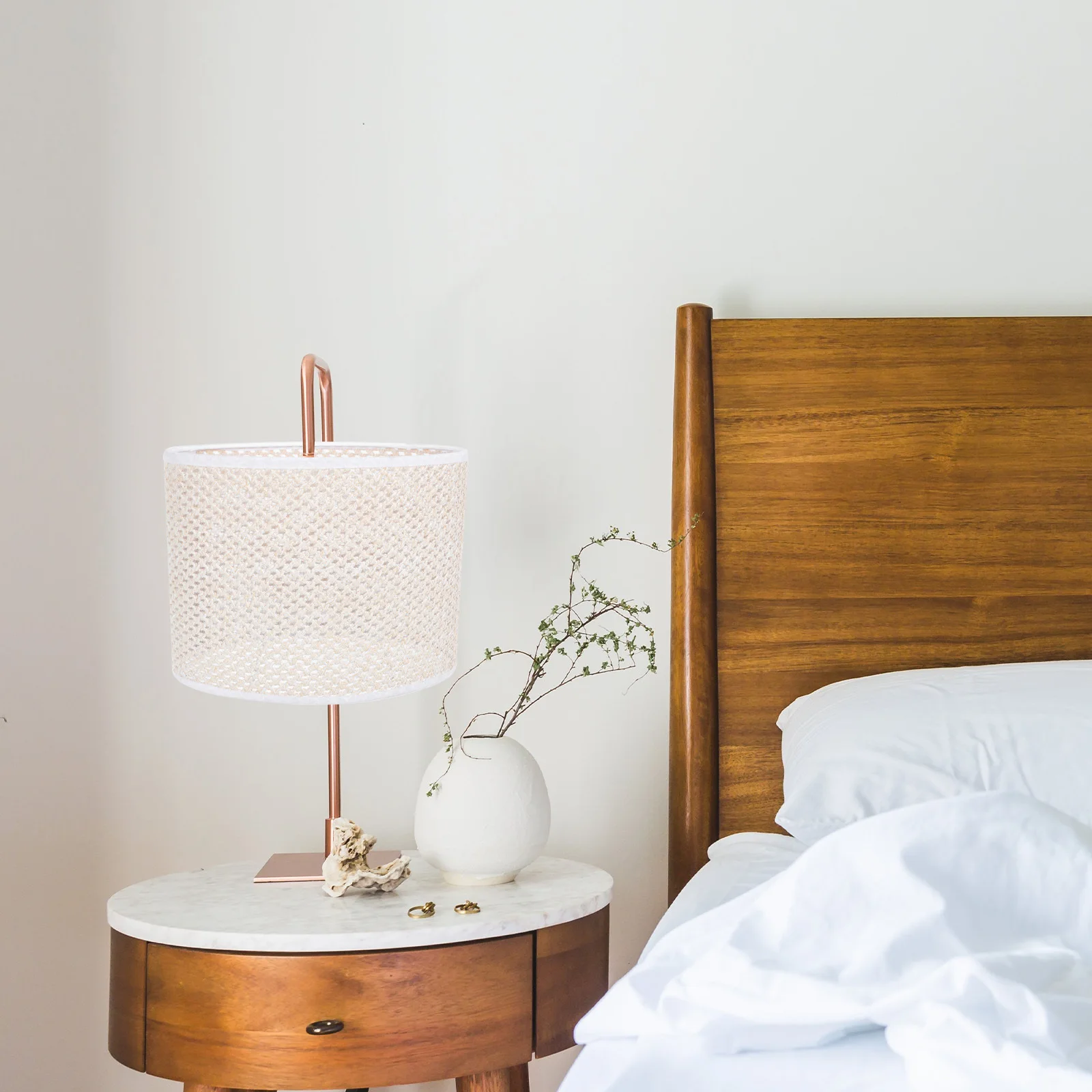 

Woven Lampshade Durable Metal Plastic Material Lightweight Simple Design For Bedroom Wall Floor Bedside Lamp Lighting Accessory