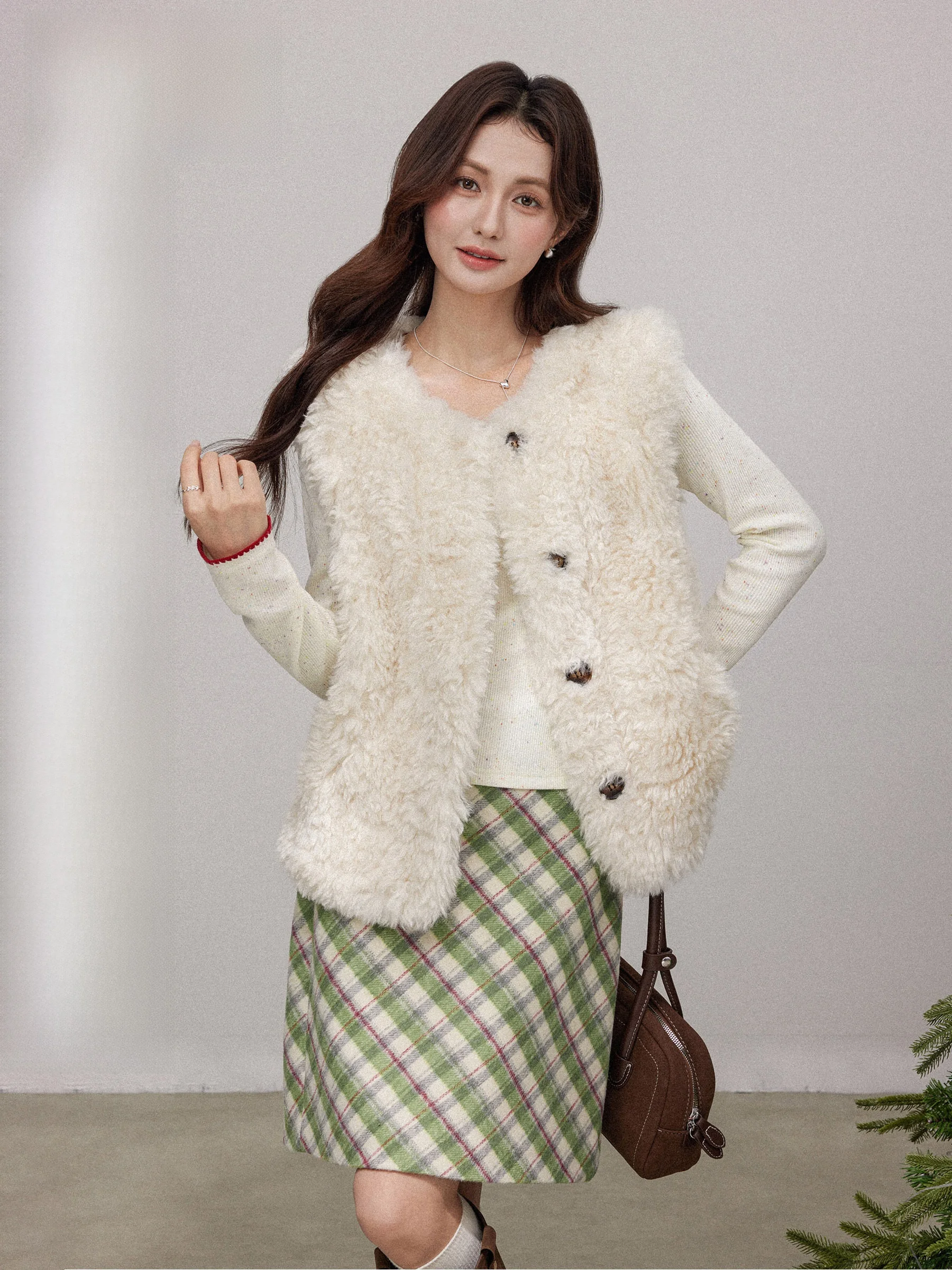 

Warm Loose Women's Lamb Fur Vest Svel V-Ne Padded Vest Versatile Outerwear for Autumn And Winter Faionable Casual S...