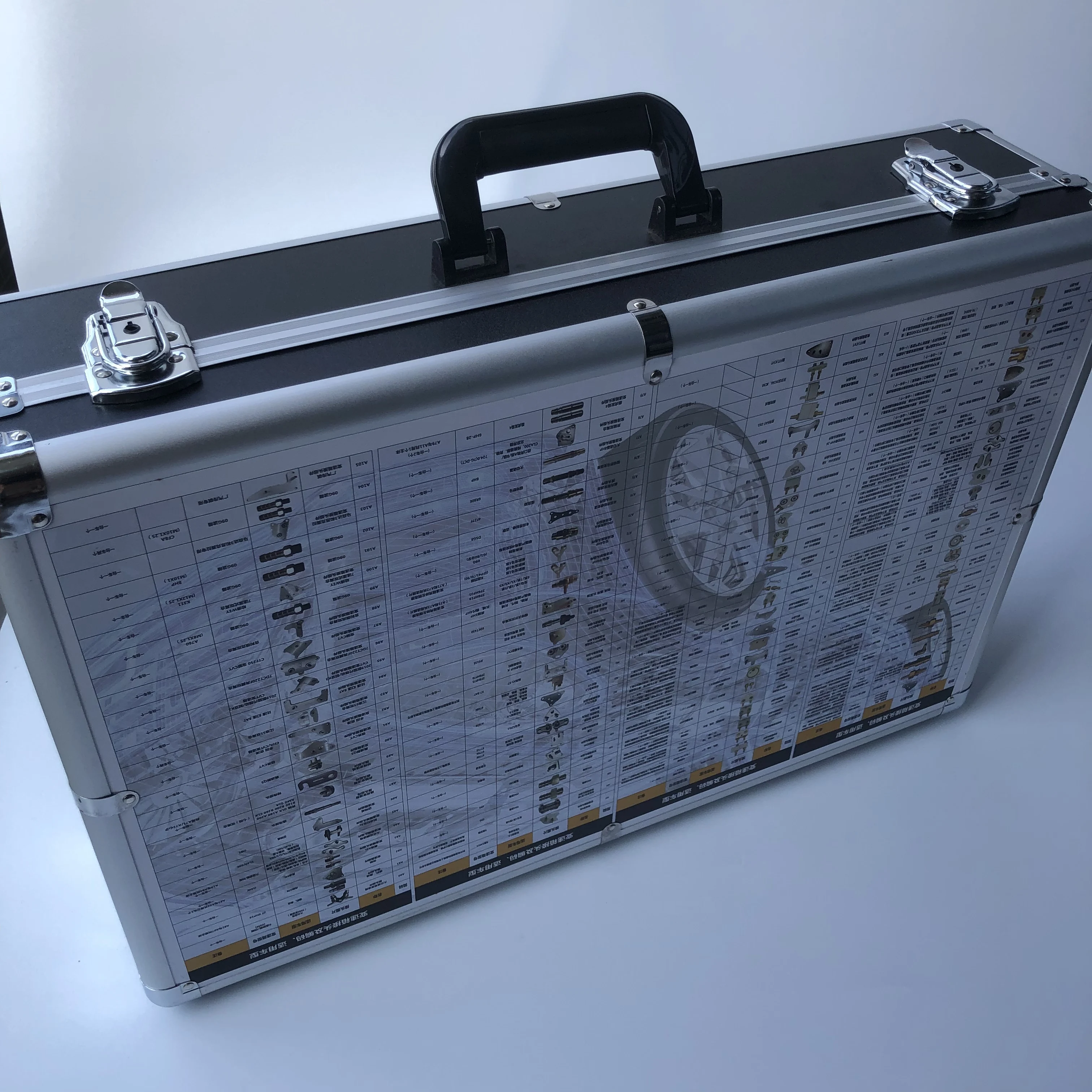 

Новейший тип 140 шт., алюминиевый сплав, замена масла для автоматической коробки передач, быстрые адаптеры для коробки передач, разъем ATF