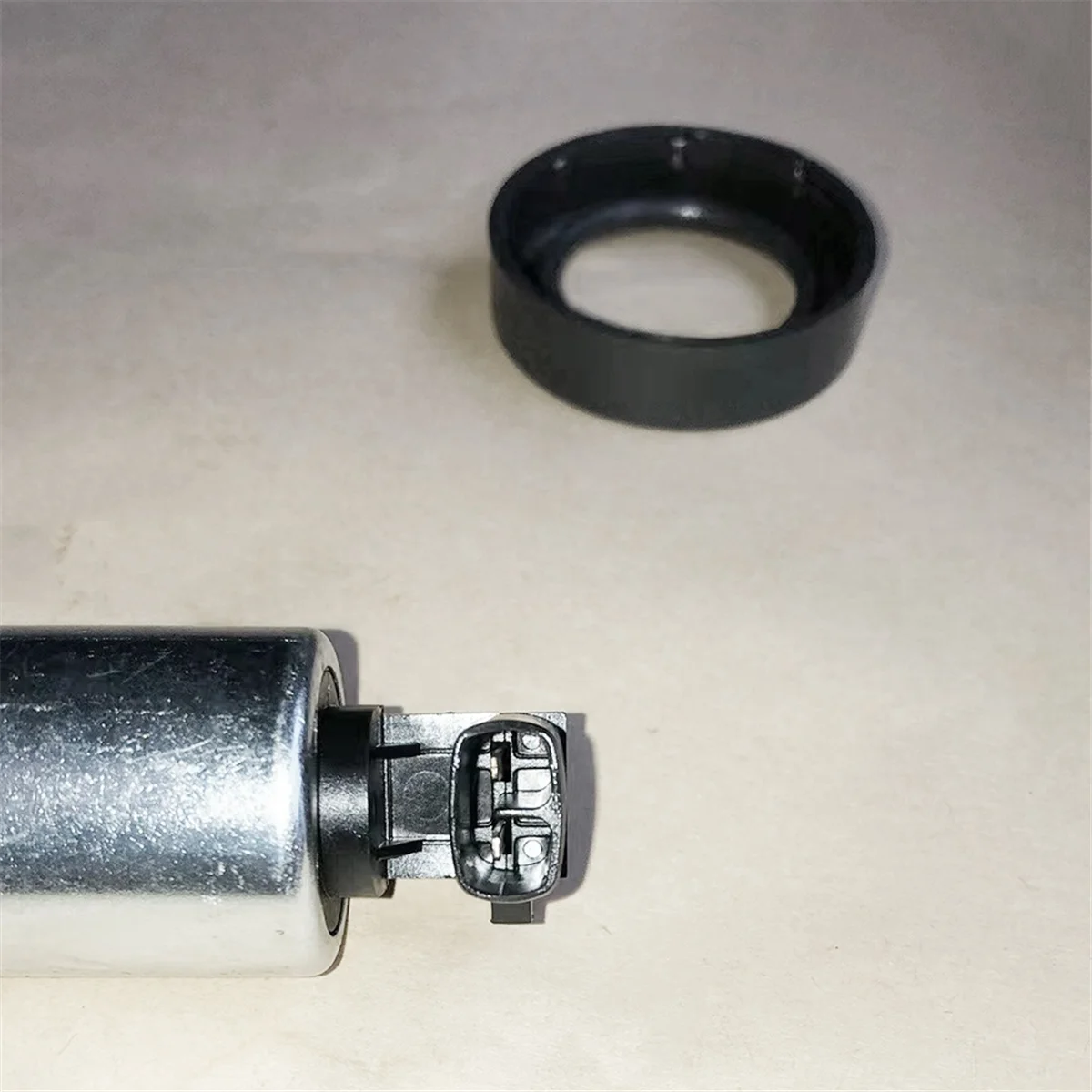 الملف اللولبي لتوقيت الصمام المتغير 7T4Z6M280A لسيارة Ford Explorer Taurus Lincoln MKS MKX Sable -T45C