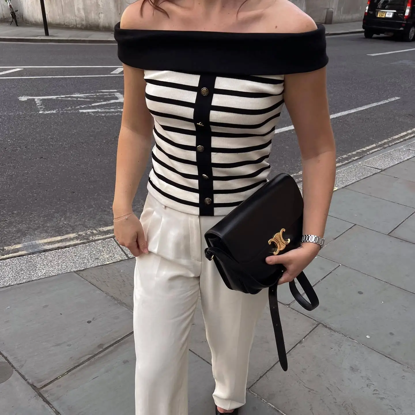 Весенне-летний женский трикотажный длинный све с опуклой костью на одно плечо, полосатый трикотаж, модный трансграничный трикотаж