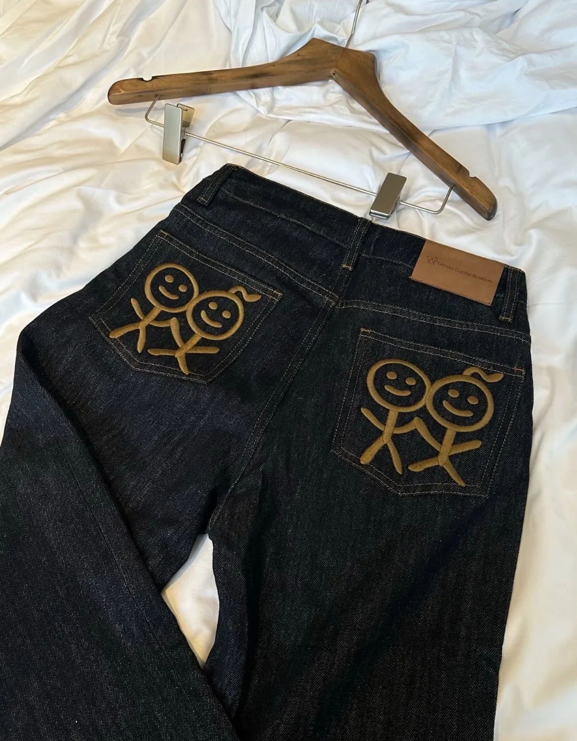 Women's Y2K High Waist Cartoon Stick Figure Embroidery Jeans Loose Straight Leg Denim Pants Dark Blue Vintage Casual Trousers