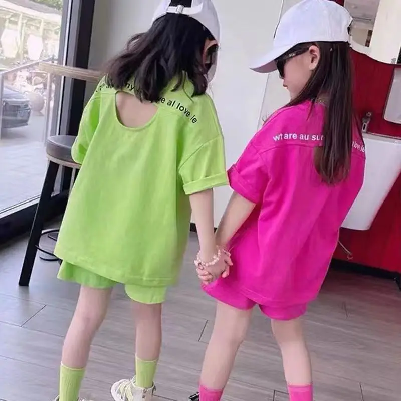 

Pure Cotton Girls Short Sleeve Set Summer 2023 New Fashionable Mid Size Kids Girls Open Back Shorts Two Piece Set