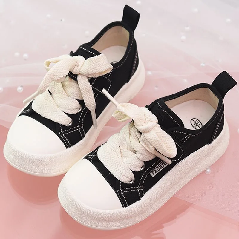 Filles chaussures en toile 2025 printemps et automne nouvelles chaussures pour enfants semelle souple chaussures décontractées antidérapantes élèves du primaire chaussures en tissu respirant baskets