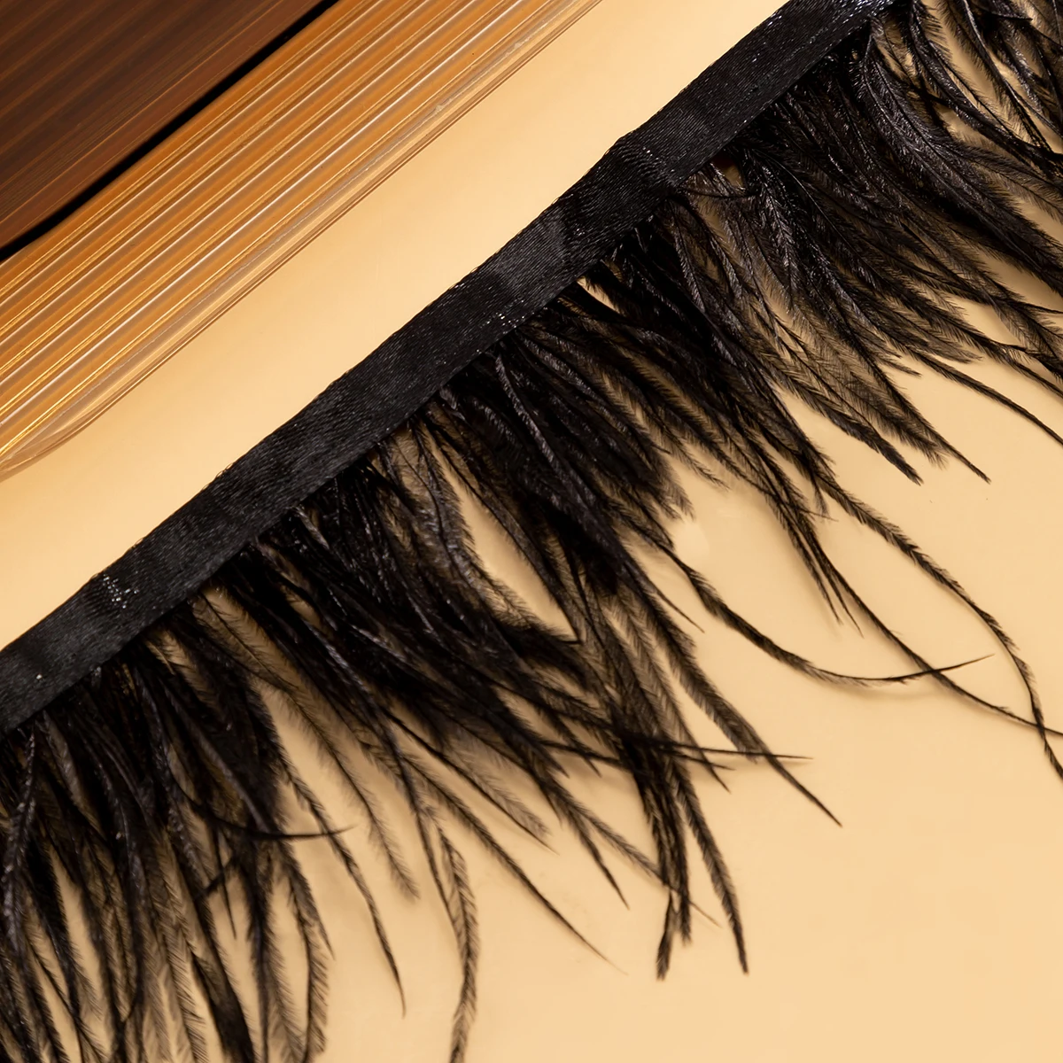 Long Feather Tassel Brush Choker Necklace for Women Trendy Charms Collar on Neck Jewelry Accessories 2023 Fashion Female Gifts