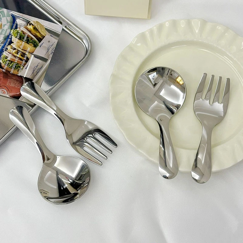 Colher redonda de aço inoxidável premium; Colheres de sobremesa elegantes douradas para acessórios de cozinha