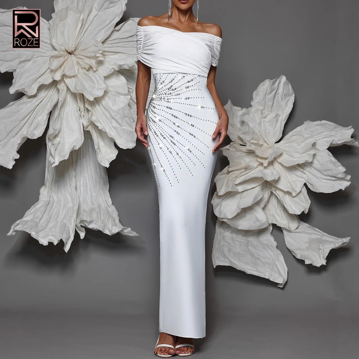 プレミアムオフショルダーストラップレスイブニングガウン（女性用）、輝くスパンコール付きスリムフィットマキシドレス、体型を美しく見せるバンデージドレス