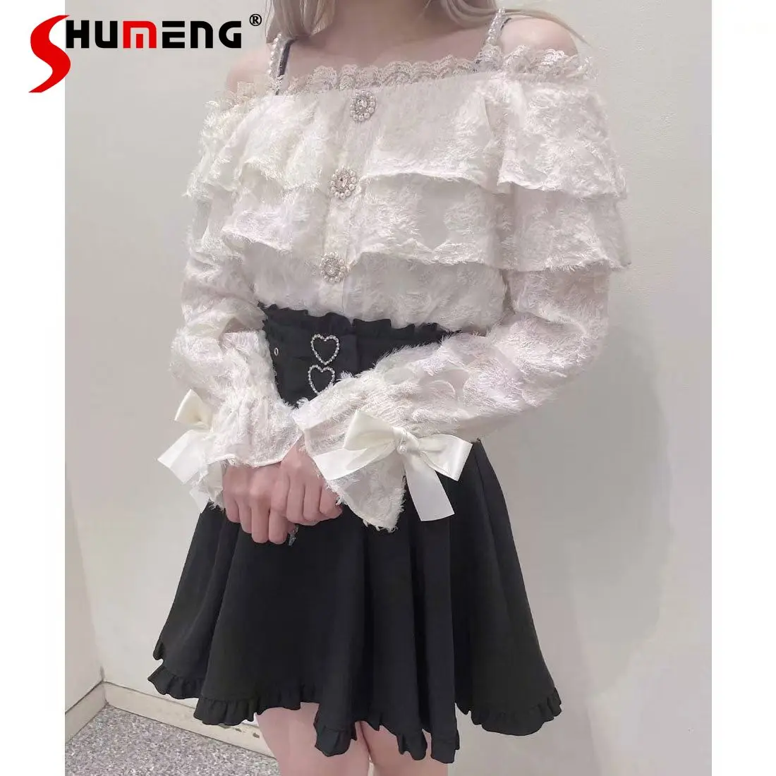 

Японская милая элегантная блузка Rojita, кружевная сращенная сексуальная рубашка с открытыми плечами и длинными рукавами, бантом и жемчужными бретелями, тонкая универсальная рубашка, женские топы