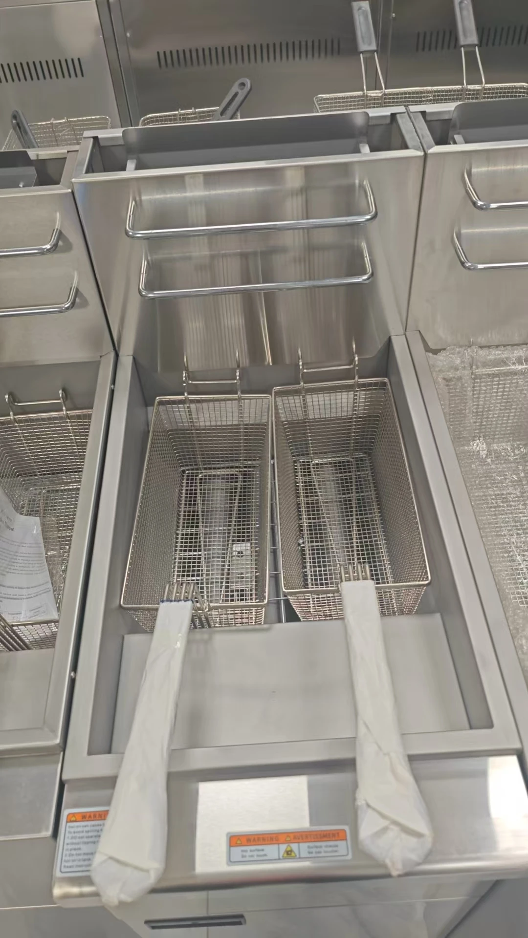 Fritadeira de aço inoxidável máquina de fritar de alta eficiência para cozinhas comerciais