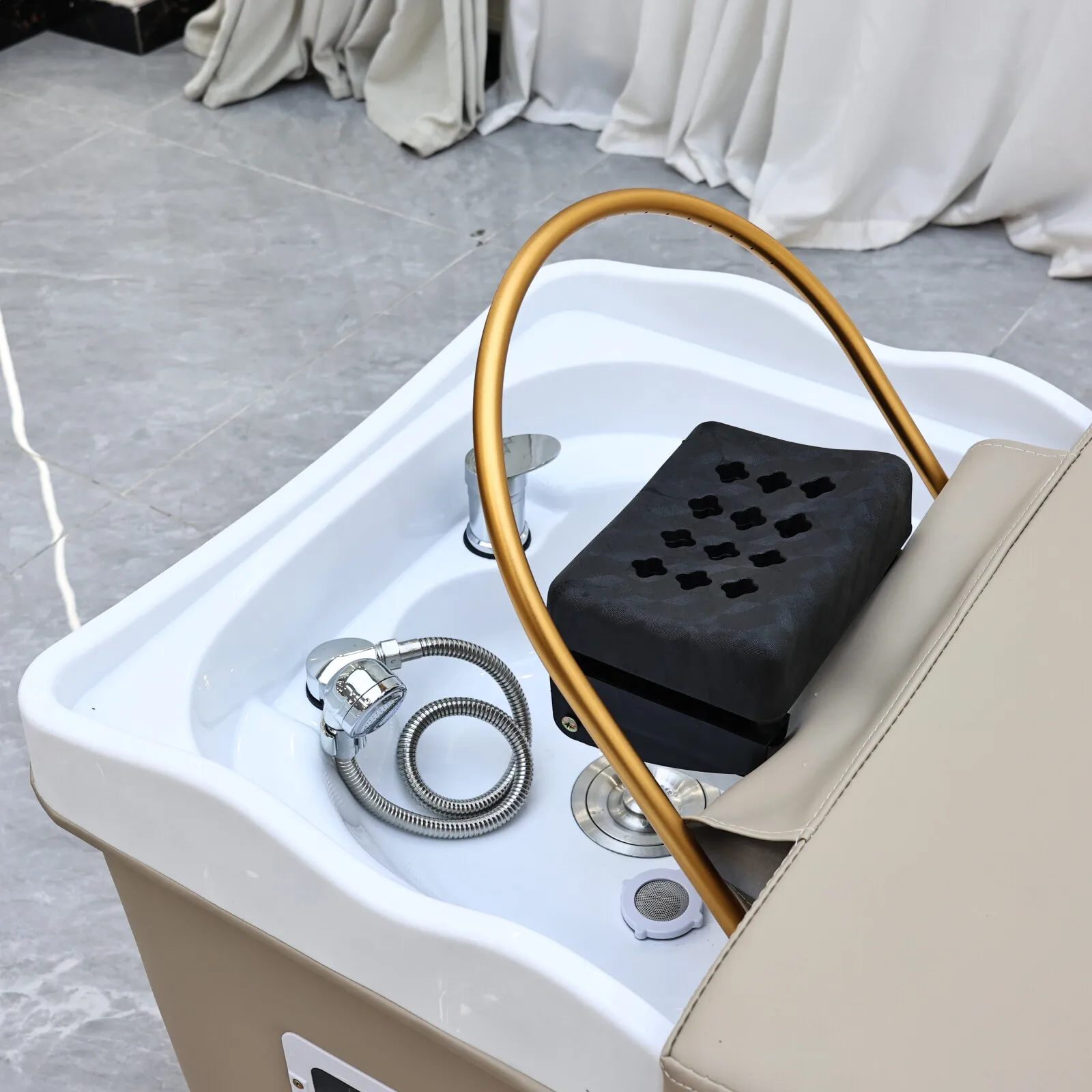 Hochwertiges Haarwaschbett im thailändischen Stil, gefüllt mit hochelastischem Schwamm, ausgestattet mit einem perforierten Schönheitskissen, geeignet für – Detail 5