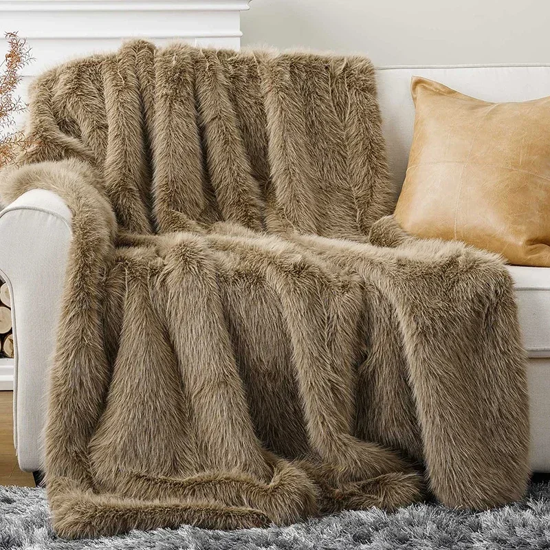 Thick Long Hair Wool Blanket Light Luxury Faux Fur Sofa Blanket Room Decorative Blankets Warm Solid Color Leather Fluffy Textile