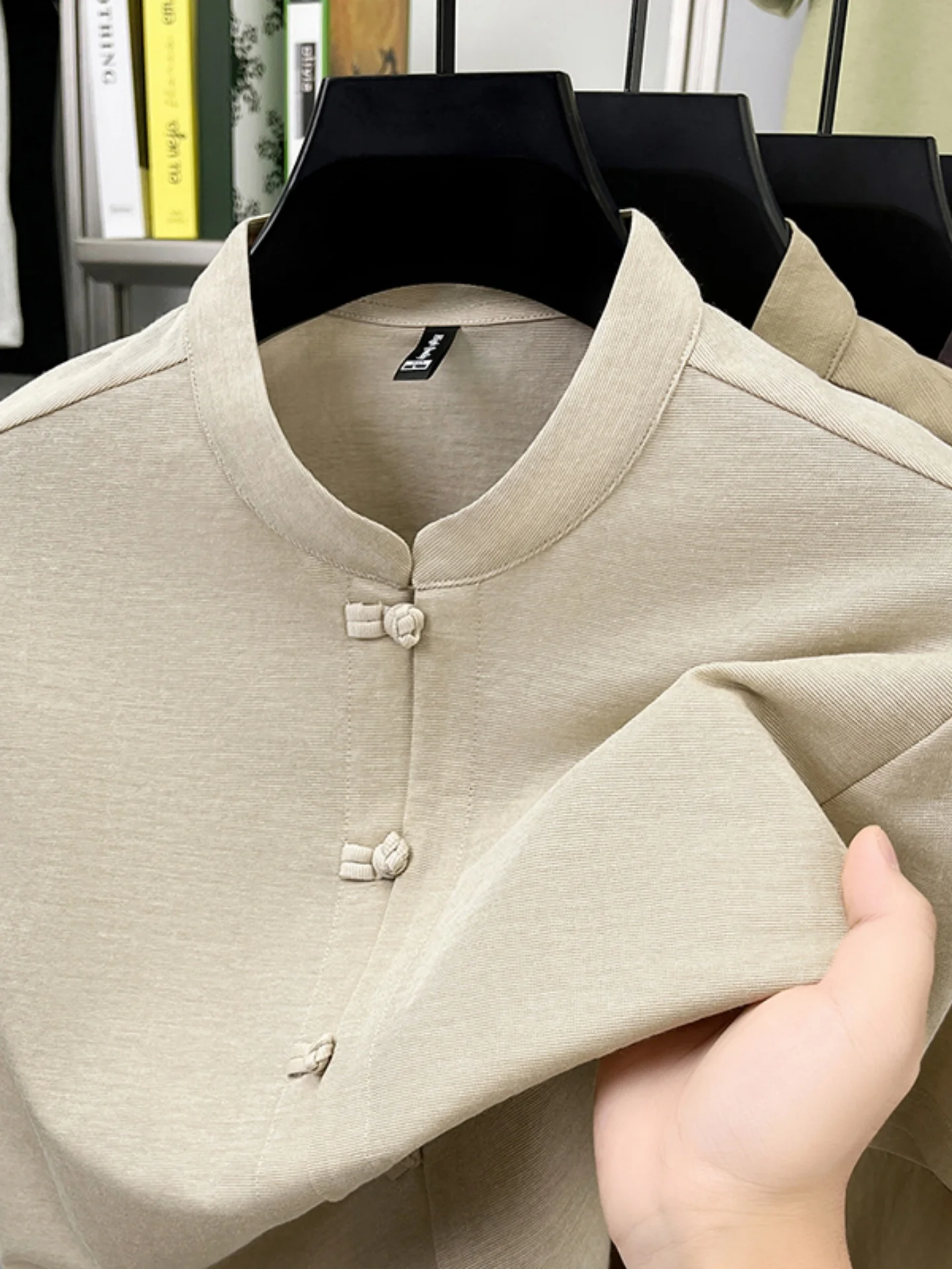 

Laoqianfeng Linen Short Sleeve Shirt Men Summer Thin Button Stand Collar Tang Style Casual Cotton Linen Top Fashion Urban Out...