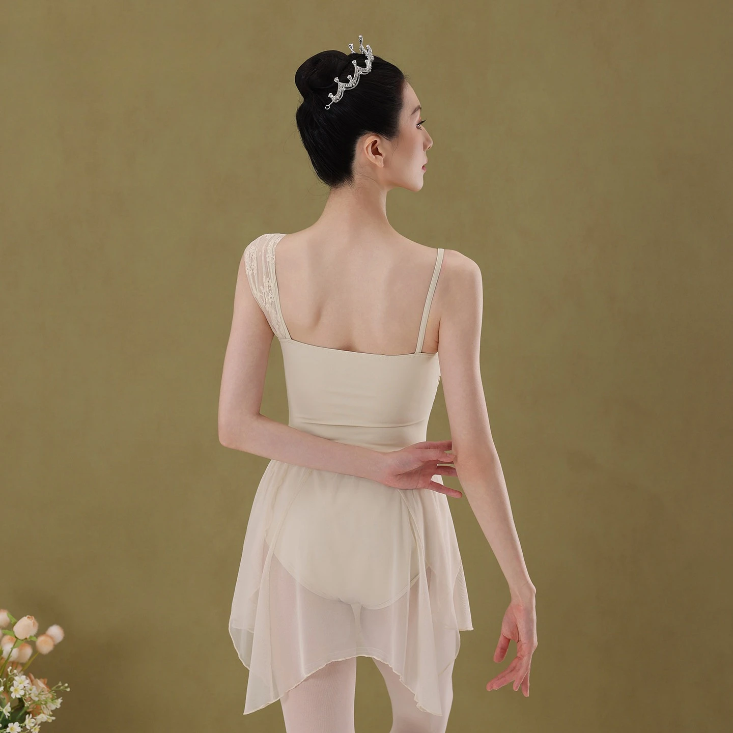

Ballet Leotard Asymmetrical Lace Spliced Spaghetti Strap Bodysuit Mesh Twist Front Dancewear for Ballerina Gymnastics Training