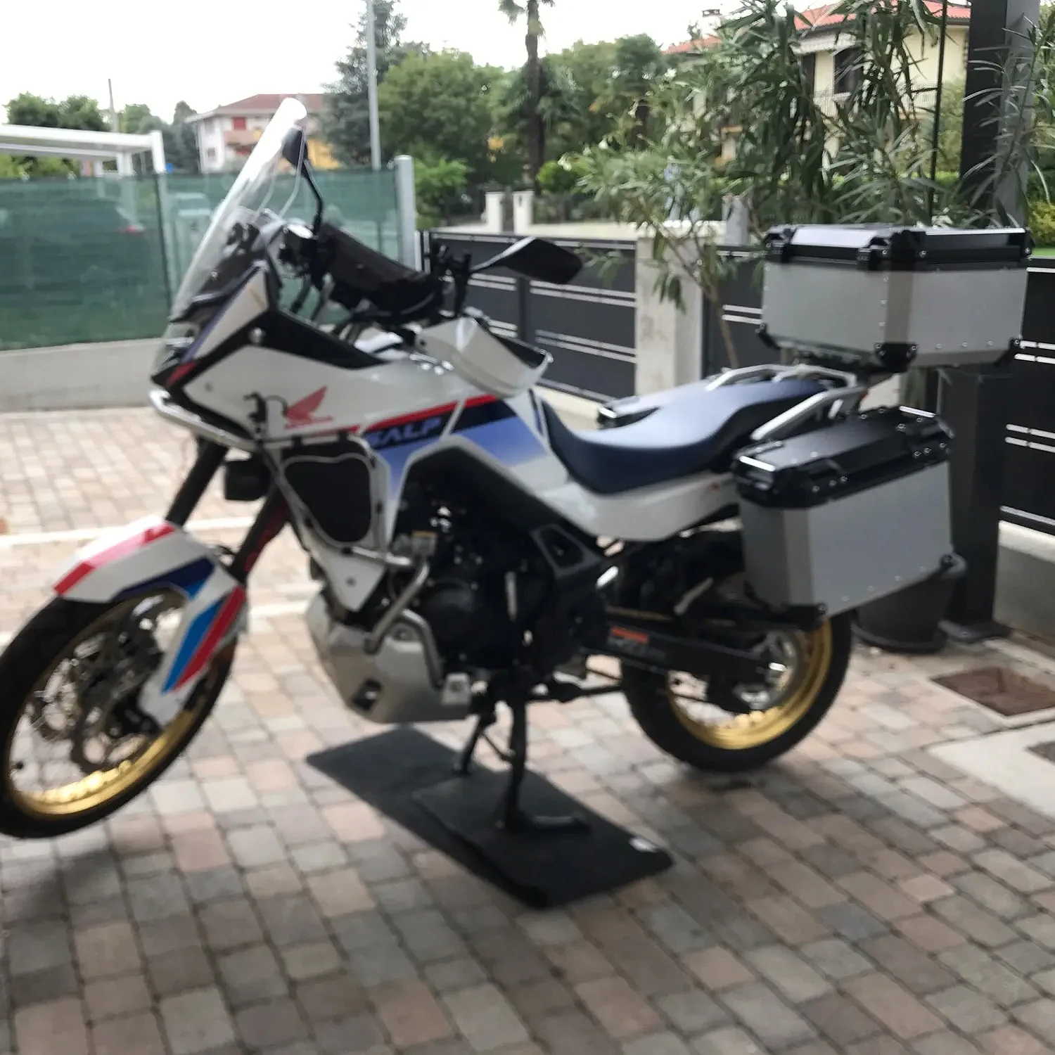 

38L Motorcycle Side Box For Honda CB500X NX500 Motorcycle Aluminum Side Case Luggage Storage Saddlebags Key Lock Saddle Bags