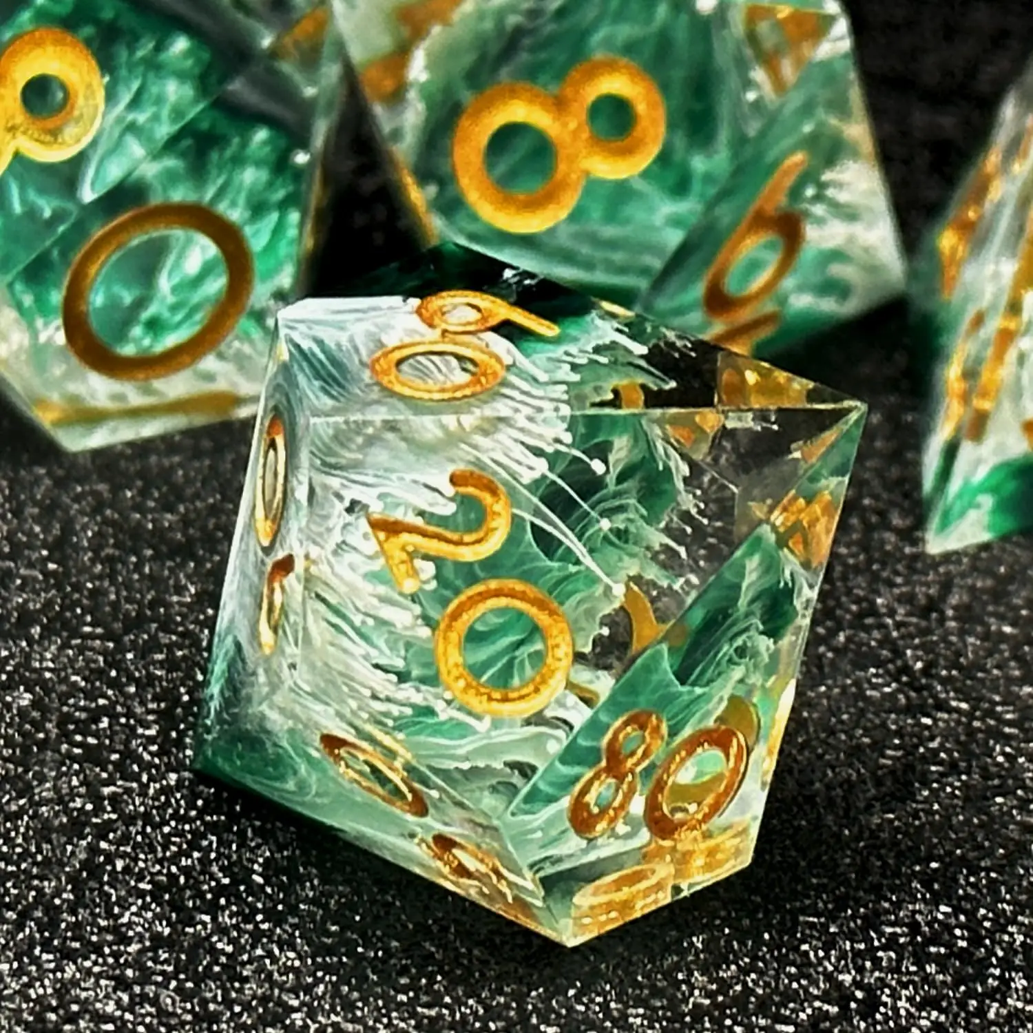 Set di dadi poliedrici in resina Semi-trasparente fatti a mano da 7 pezzi per DnD, include D20, D12, D10, D8-perfetto per Dungeons and Dragons