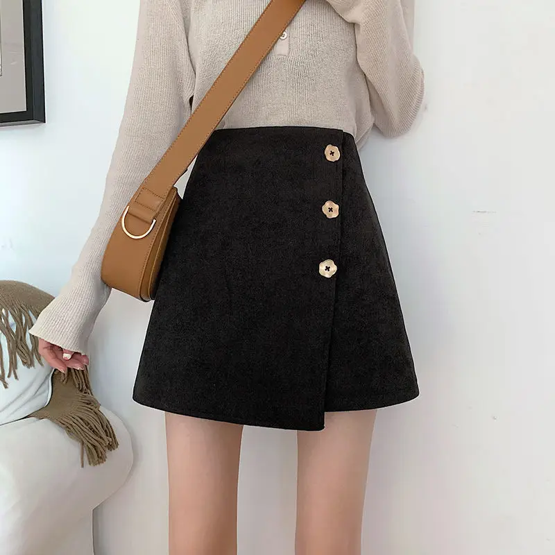 Herbst und Winter Neue Blütenblatt Knöpfe Unregelmäßigen Rock Cord Pit Streifen A-linie Rock Kurzen Rock frauen Innen Gürtel Sicherheit Hosen