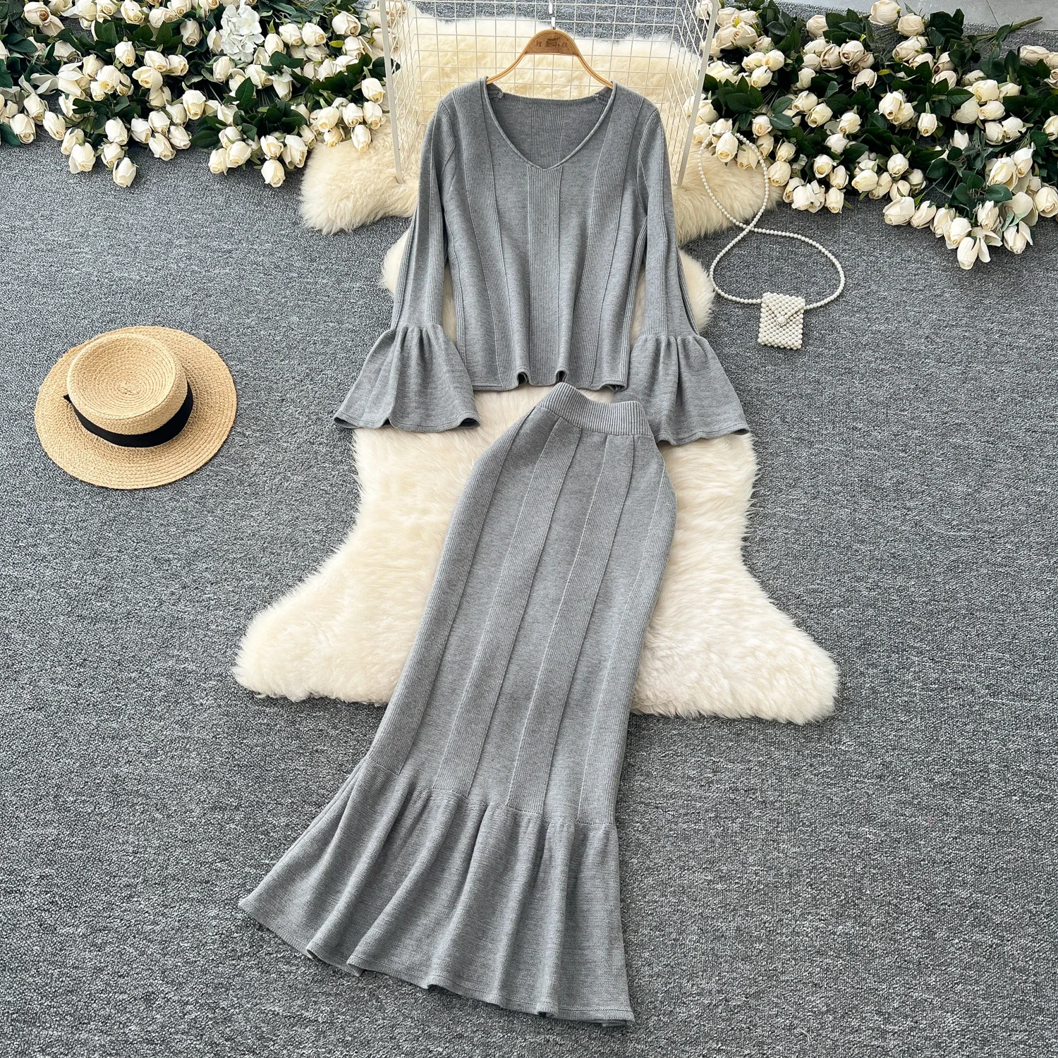 Women Two-Piece Sets Vintage V-neck Flare Sleeve Top High Waist Mermaid Skirt Korean High Street Autumn Winter Knitted Clothing