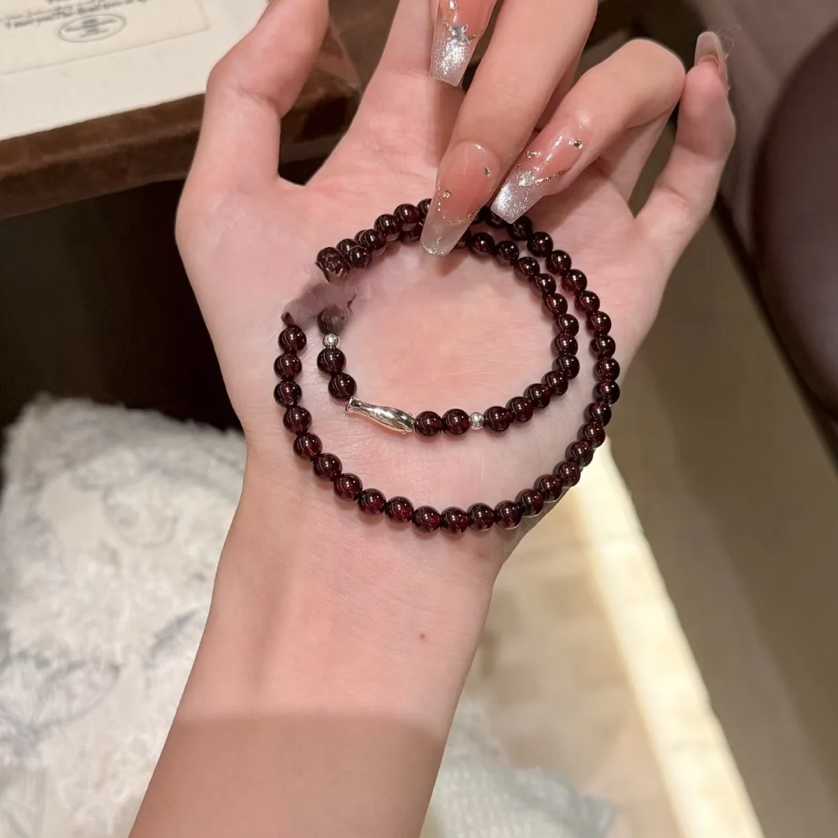 

Браслет из натурального камня с гранатом, женский одиночный круг, модный универсальный ювелирный подарок для дружбы, пары, подарок на день рождения