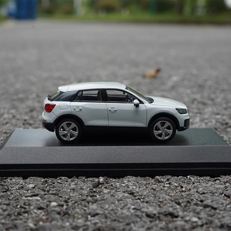 Original 1:43 Scale AUDI Q2 2001 Alloy Simulation Metal Car Model