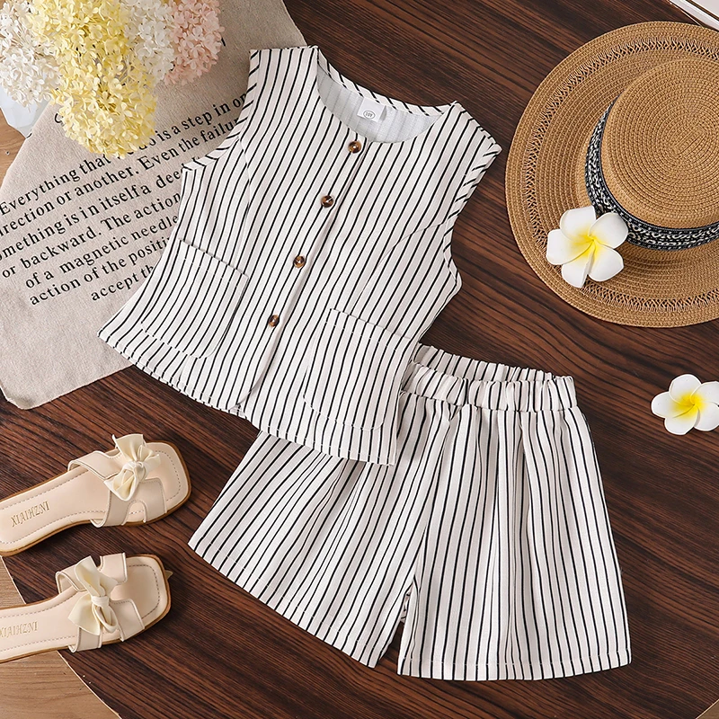 Kids Girls 8-12 Casual Summer Clothing Set, Sleeveless Vertical Stripe Top and Matching Shorts Fashion Outfit