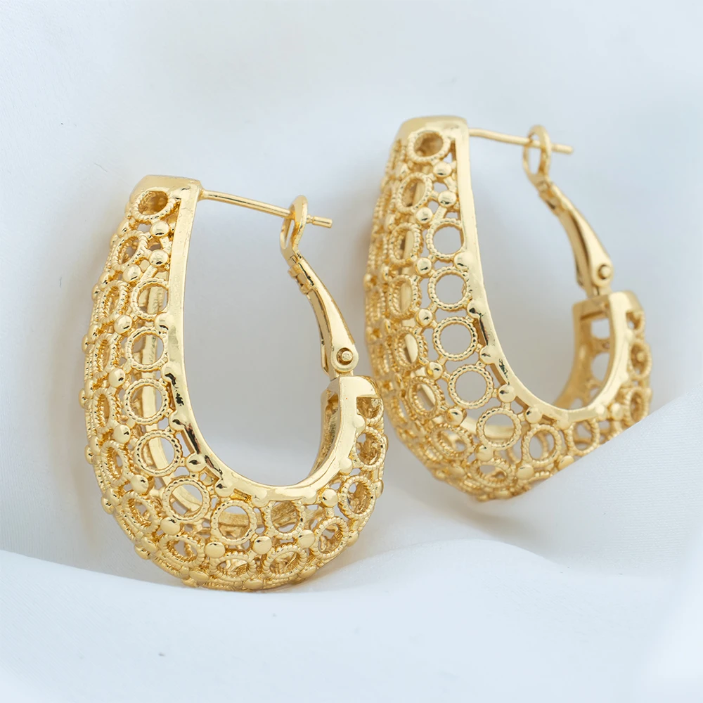 Brinco de Argola Oco para Mulheres, Cor Dourada, Cobre, Roupa Diária, Acessórios de Jóias, Aniversário de Menina, Presente de Natal