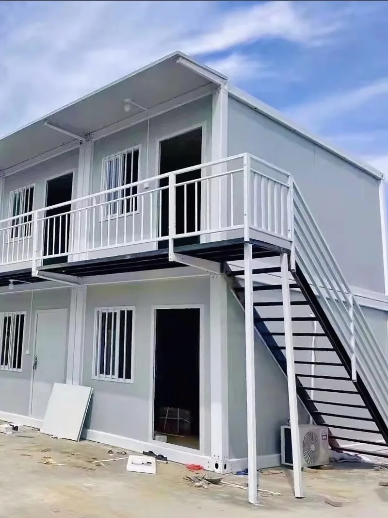 Customized Modern Eco Friendly Foldable Container House Two Bedroom Solar Powered Waterproof Expandable Villa