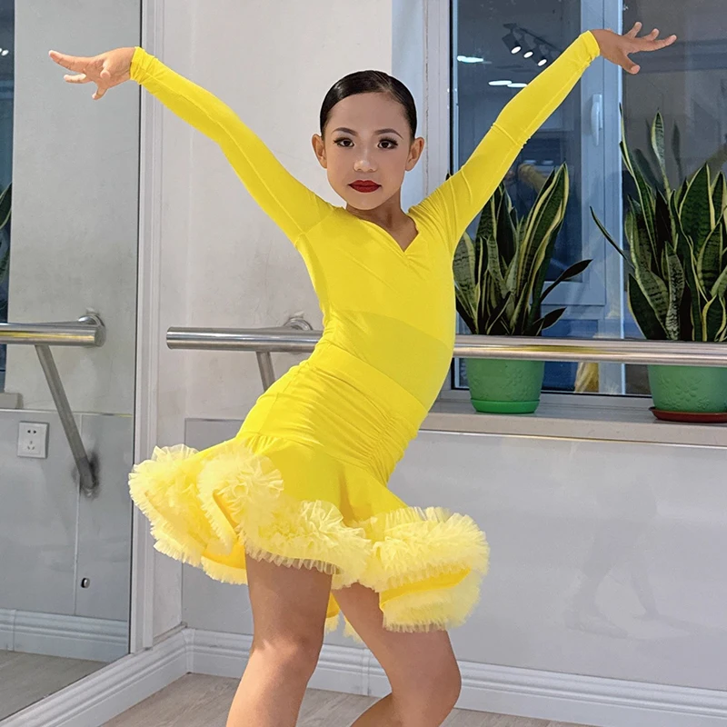2025 vêtements de concours de danse latine filles jaune Costume de spectacle de danse body à manches longues jupe à volants tenue latine 2578