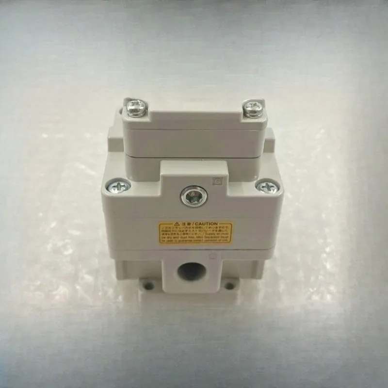 أجزاء لـ SMC IR31 2002/03/04BG/B/G صمام تخفيض الضغط الدقيق الأصلي الجديد